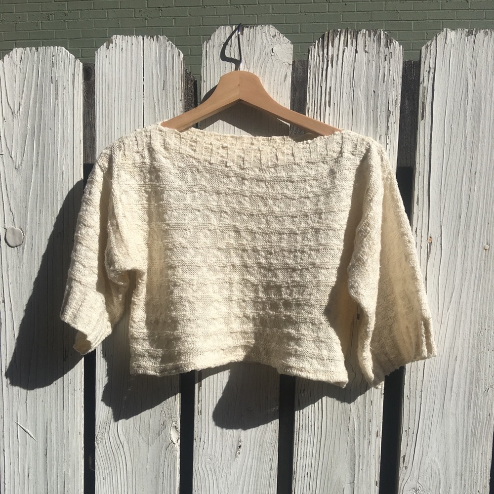 Vintage white crop sweater top